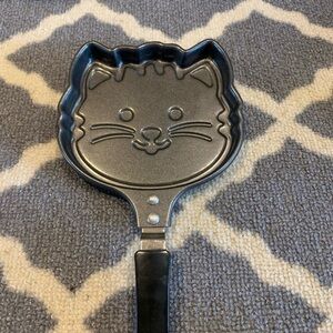 Kitty Cat frying pancake pan